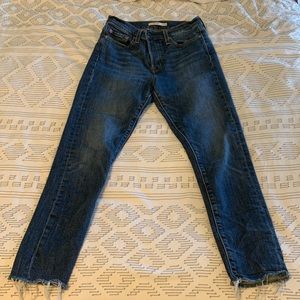 Levi’s Wedgie Skinny Jeans - Size 28